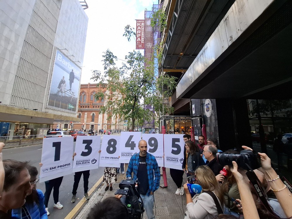ELA, LAB, Steilas, ESK, Etxalde eta HIRU sindikatuek Confebask demandatzeko lehen urratsa egin dute