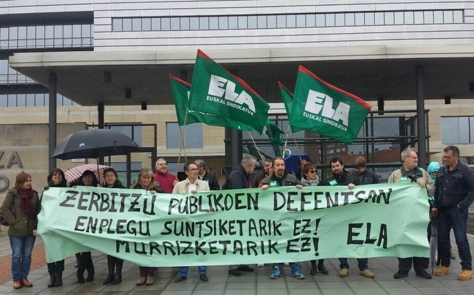 ELA Mahai Orokorretik altxatu da, Jaurlaritzak 35 orduak berreskuratzeari ezezkoa eman eta murrizketekin jarraitzeko asmoa agertu ondoren