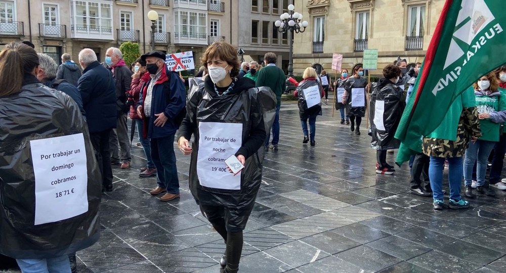 ELAk Arabako zahar egoitza pribatuen hitzarmen probintzialaren negoziazio mahaia utzi eta mobilizazioak prestatuko ditu