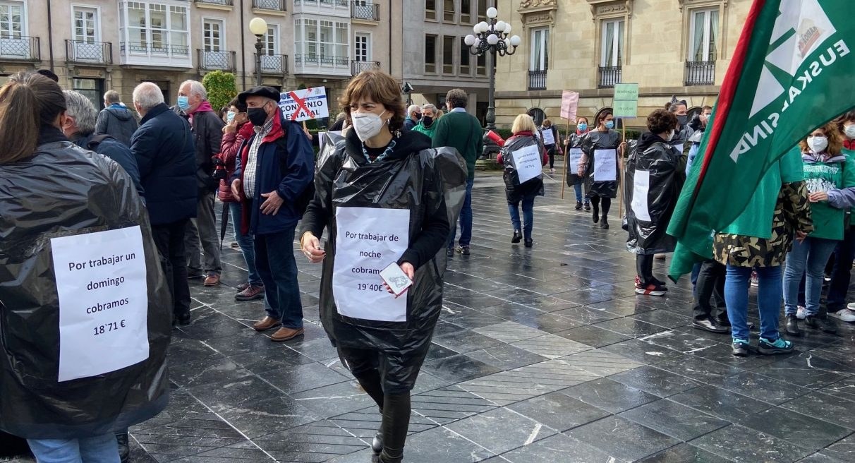 ELAk Arabako zahar egoitza pribatuen hitzarmen probintzialaren negoziazio mahaia utzi eta mobilizazioak prestatuko ditu