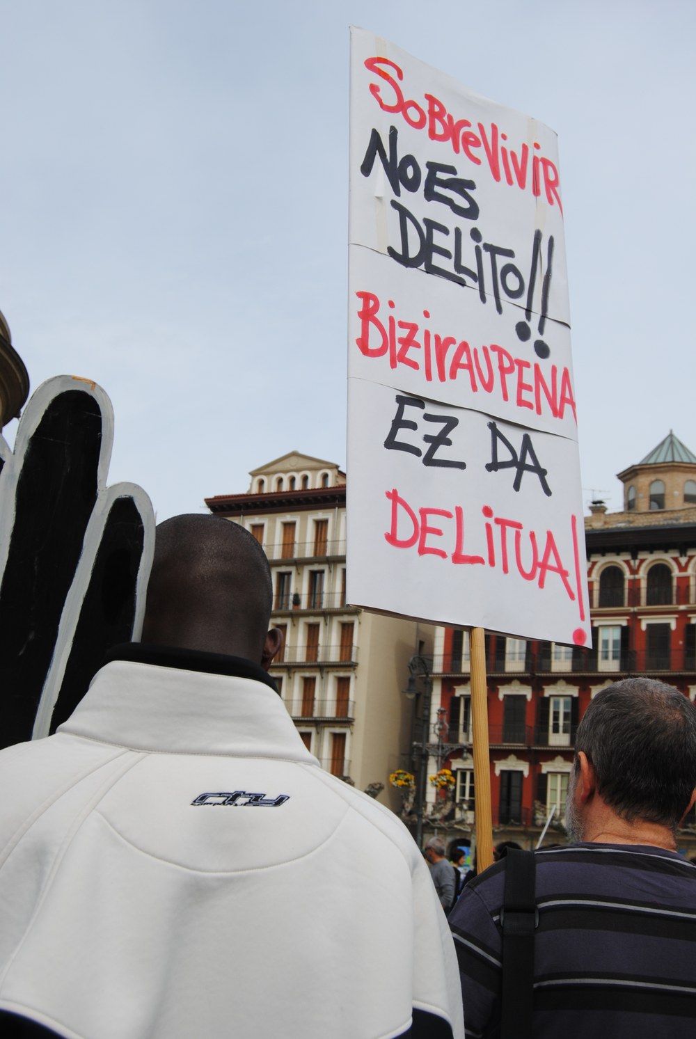 ELAk arbuiatu egiten du Auzitegi  Konstituzionalaren epaia, errolda bidez paperik gabeko immigranteak topatzea baimentzen duena