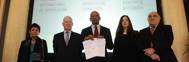 ELAk bere poza adierazi nahi du ETAk  desarmerako prozesua hasi izana