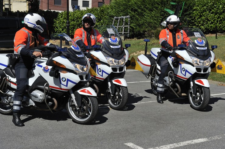 ELAk eredu polizialaren eta dituen arazoei buruzko eztabaida publikoa sustatuko du