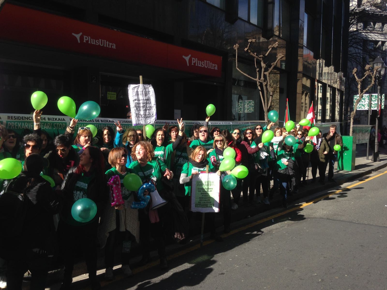 Bizkaiko egoitzetan lanaren eta arretaren prekarietateari eusten dio patronalak