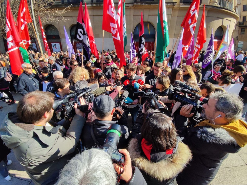 ELAk Nafarroako Gobernuari: "Ez dago aitzakiarik. Gaitasuna baduzu, dirua ere bai”