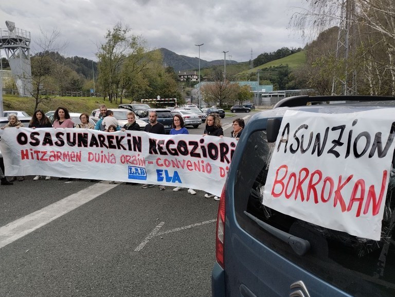 ELAk ez du klinikako hitzarmena sinatuko