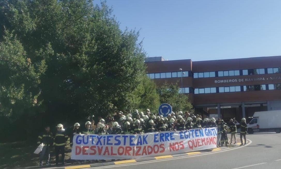 ELAk gaitzetsi egin du Gobernuak suhiltzaileei buruz aurkeztutako lanpostuen balorazioa ELAk gaitzetsi egin du Gobernuak suhiltzaileei buruz aurkeztutako lanpostuen balorazioa