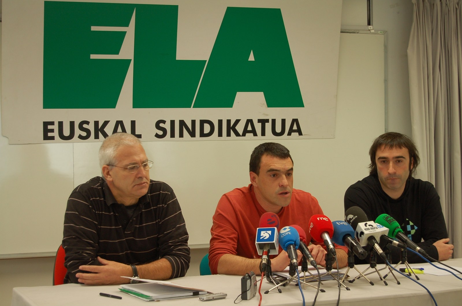 "ELAk lan gehiago eta hobe baten alde borrokatuko du, eta soldata gehiago"