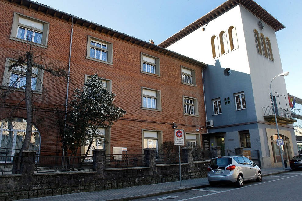 ELAk Nafarroako Gobernuari eskatu dio bete dezala erizaintzako langile kopurua handitzera behartzen duen epaia