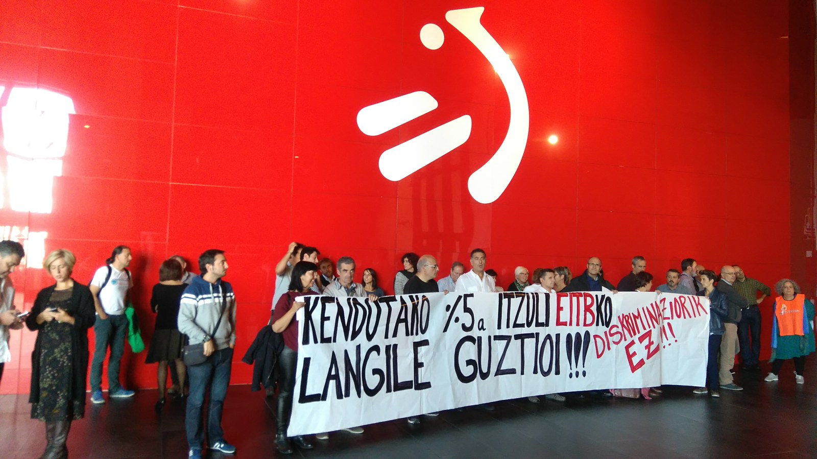 Elkarretaratzea EITBn