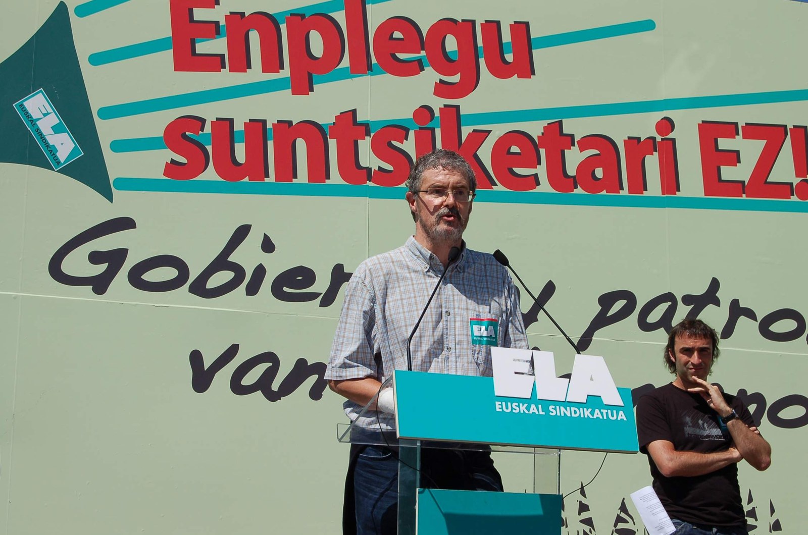 Elkarrizketa sozialak enplegu suntsiketa babesten du