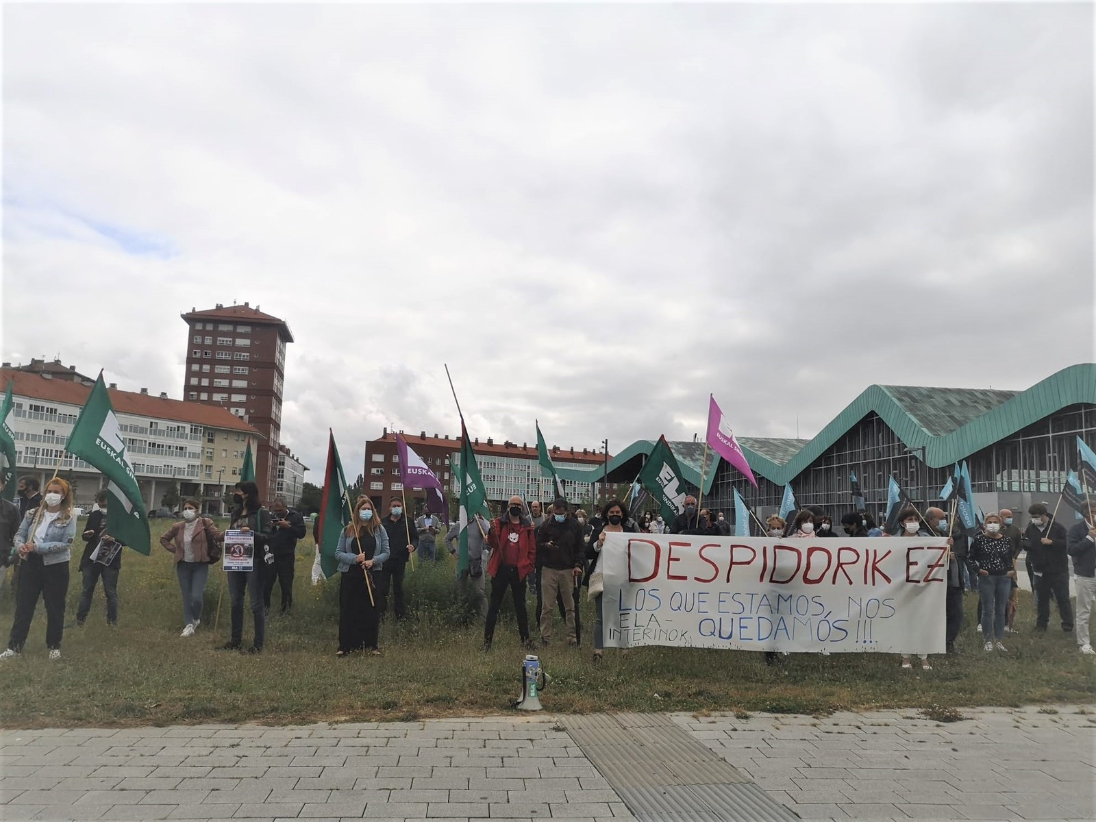 Enplegu Publikoaren Errege Lege Dekretuaren aurkako elkarreratzeak egin dituzte ELAk eta Interinok Taldeak