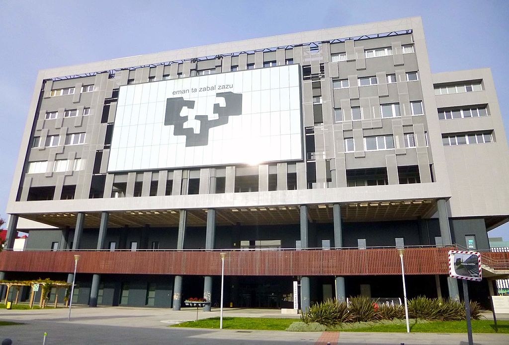 Errektoretzak eta ELAk ez beste sindikatuek erretirora igarotzeko neurriak okertu dituzte