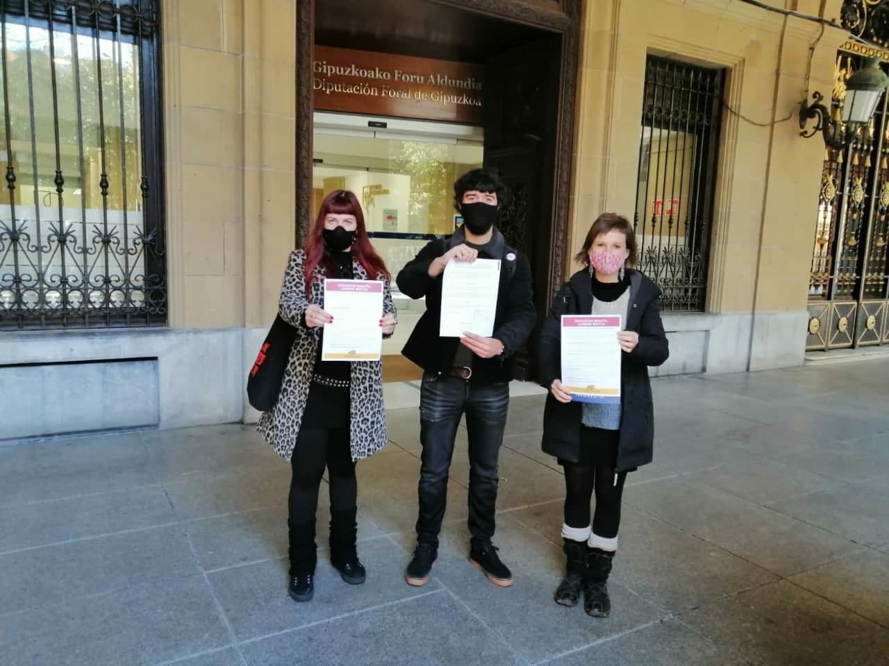 Errotiko aldaketak eskatu ditu Karta Sozialak fiskalitatean, bizitza lehenesteko