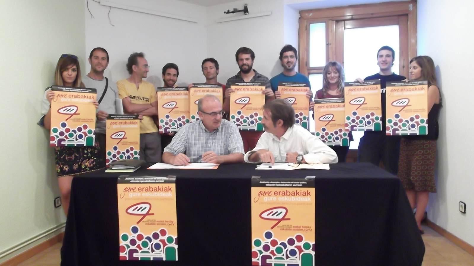 "Eskubide Sozialen Gutuna"ren zirriborro proposamena urriaren 5ean eztabaidarako prest izango da