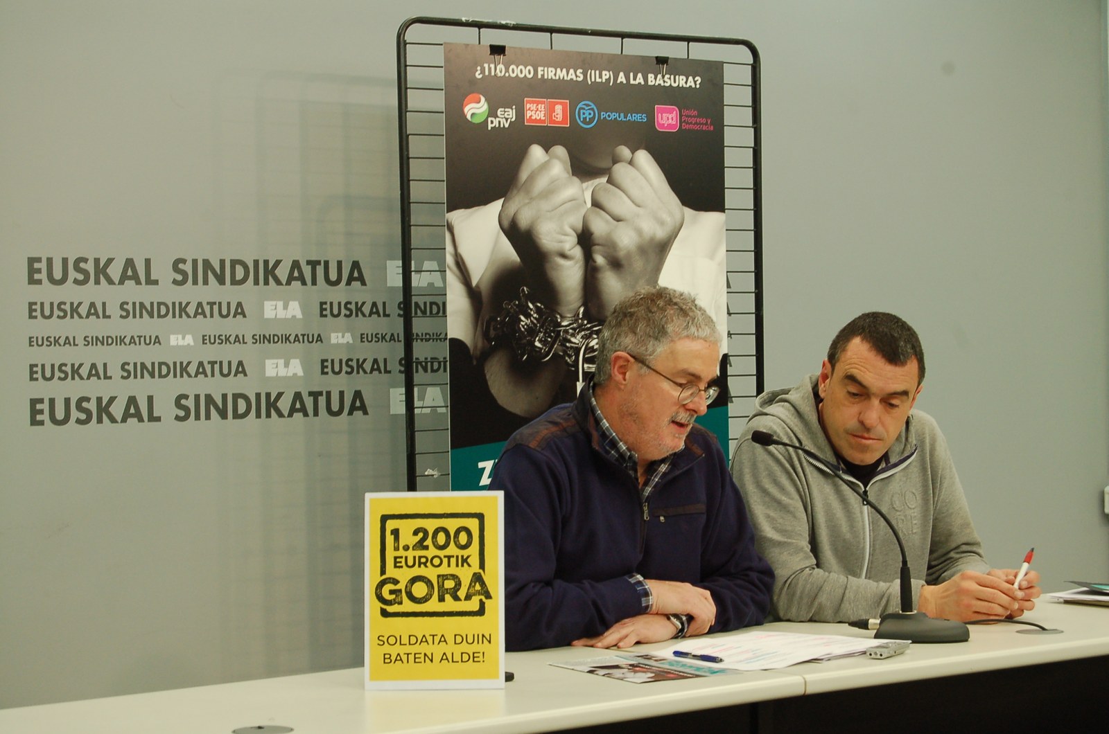 Eusko Jaurlaritzak bat egin du patronalarekin soldatak eta lan baldintzak hankaz gora jartzeko