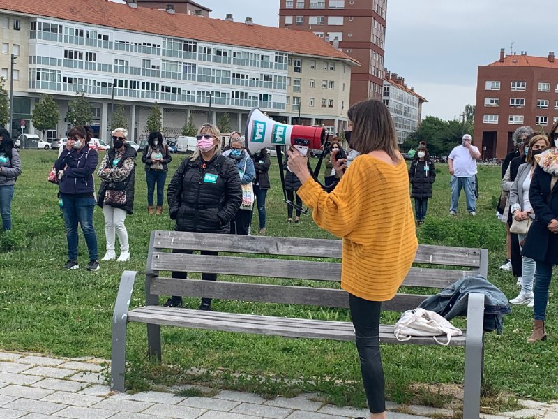 Eusko Jaurlaritzak gehiegizko gutxieneko zerbitzuak inposatu ditu EAEko eskola-jantokietan deitutako greban