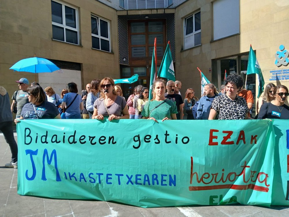 Eusko Jaurlaritzak, Kristau Eskolak eta Bidaide Fundazioak isilik jarraitzen dute JM ikastetxearen etorkizunaren aurrean