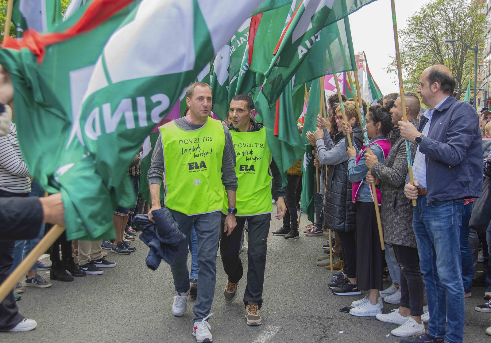 Garaipenek jarraitzen dute Garaipenek jarraitzen dute