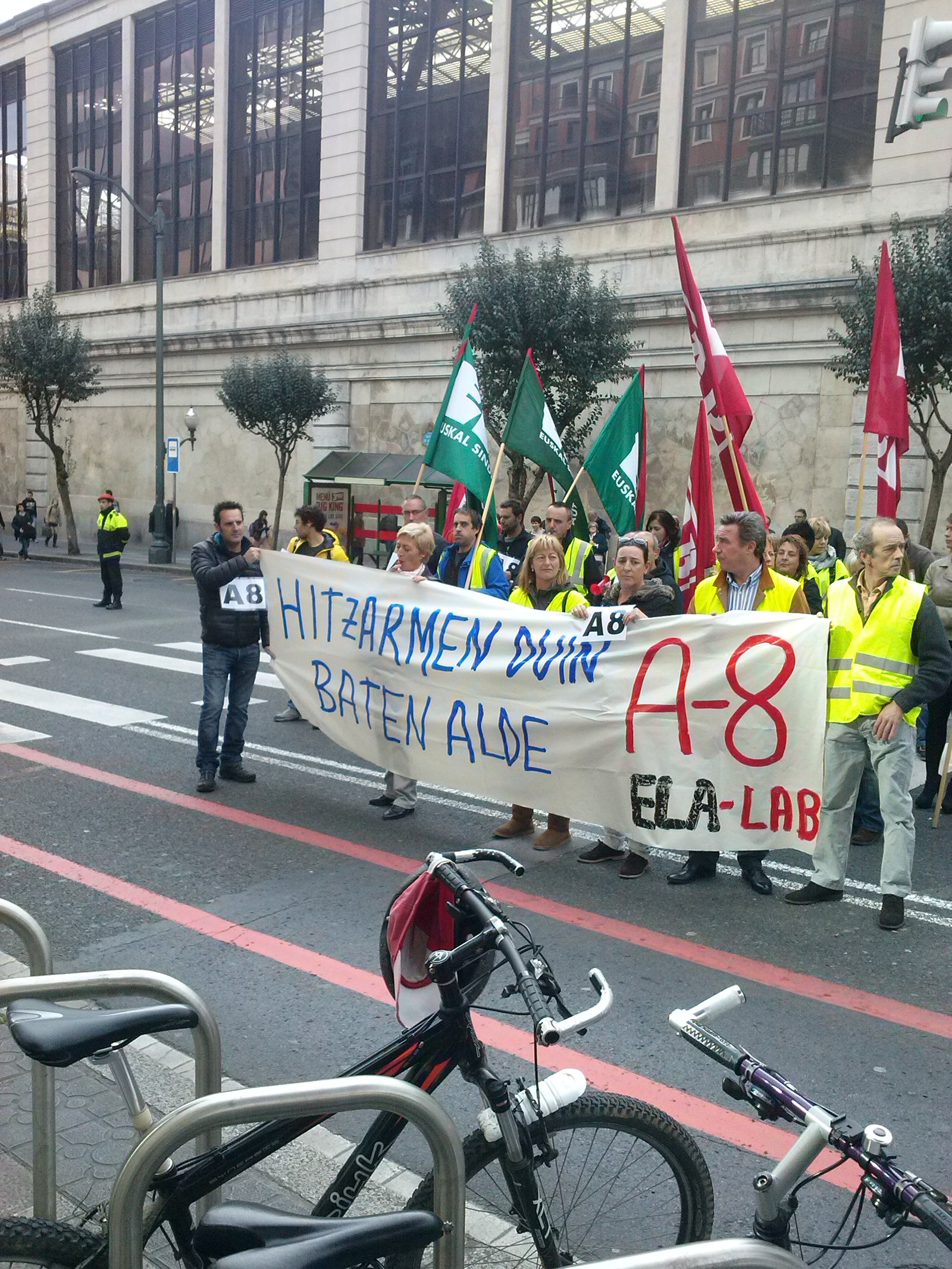 GEBISAko (A8) langileen lanuztea ostiralean