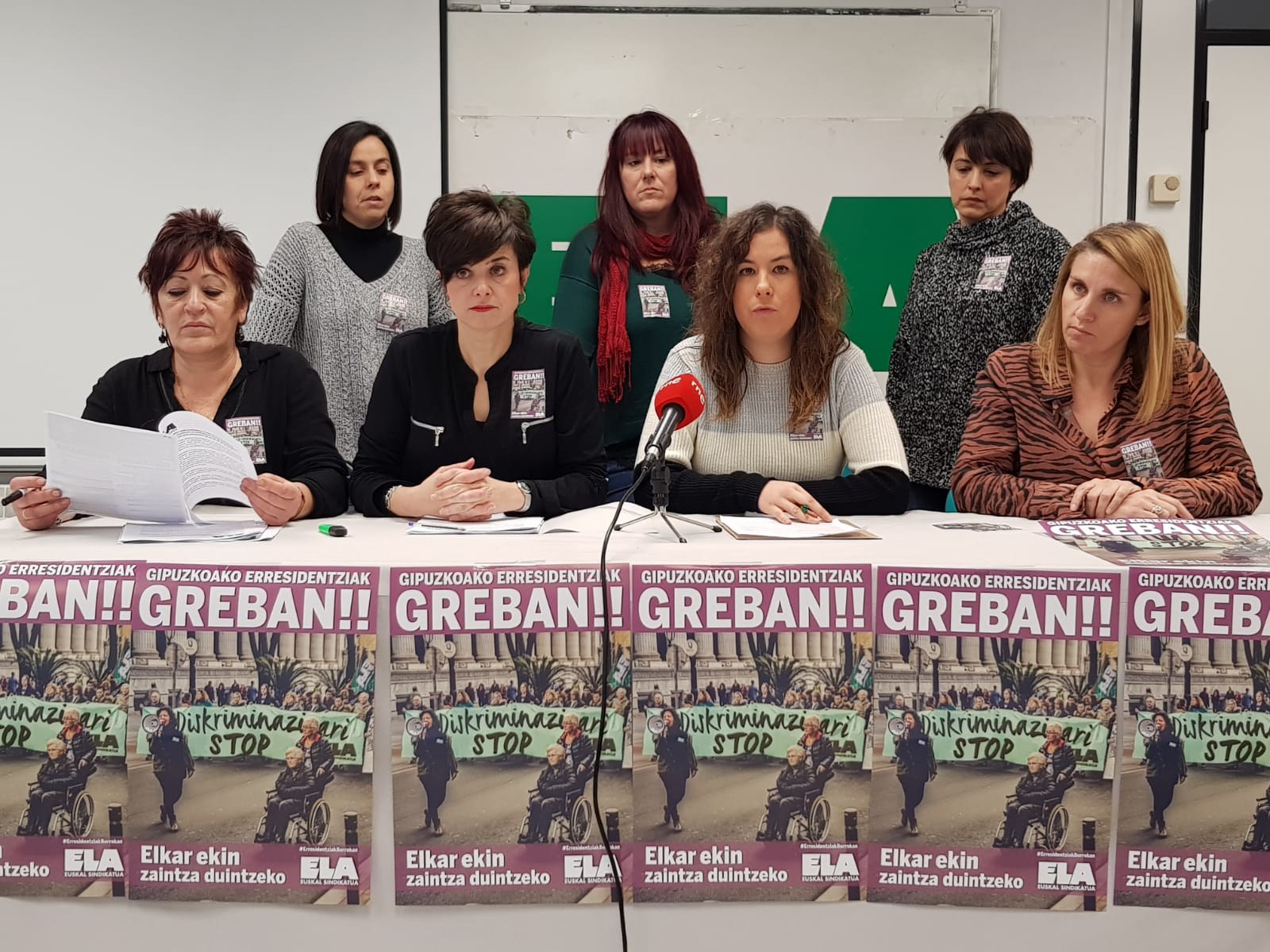 Gipuzkoako erresidentzietako eta eguneko zentroetako langileek greba egingo dute abenduaren 24tik aurrera Gipuzkoako erresidentzietako eta eguneko zentroetako langileek greba egingo dute abenduaren 24tik aurrera