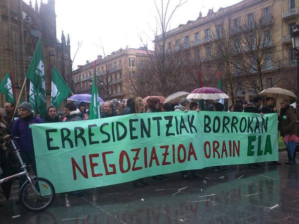 Gipuzkoako zaharren egoitzetako langileak elkarretaratu dira lan hitzarmenaren alde