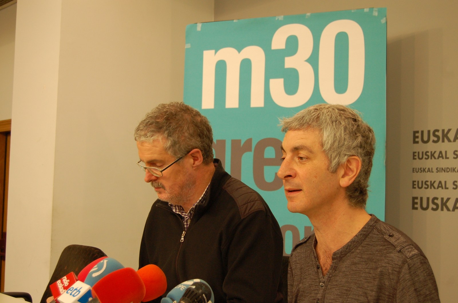 Gobernua pentsio-sistema publikoari egitekoa den beste eraso baterako prestatzen ari da agertokia