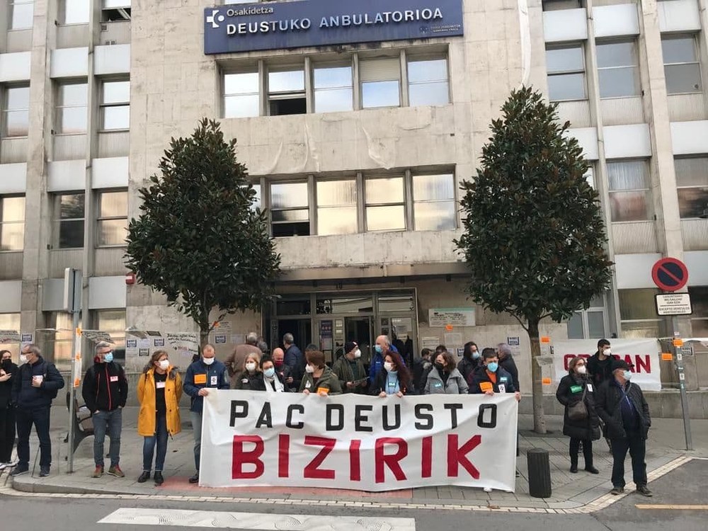 Greba eguna Deustuko NUPen, gaueko arreta presentziala berreskuratzeko