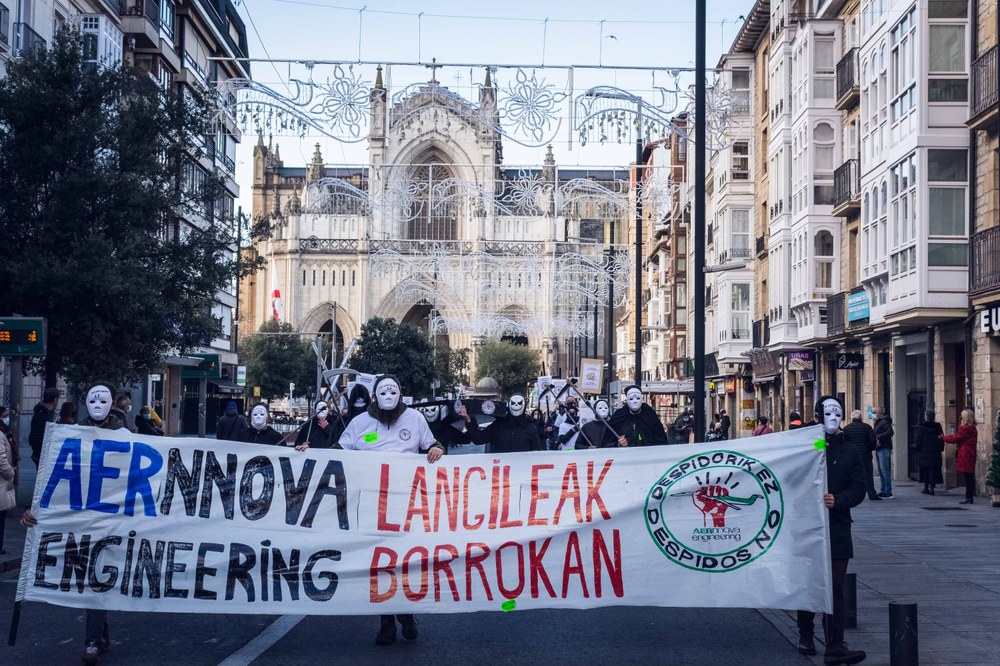 Greba eta mobilizazioak Aernnova Engineeringen, kaleratzeen aurka