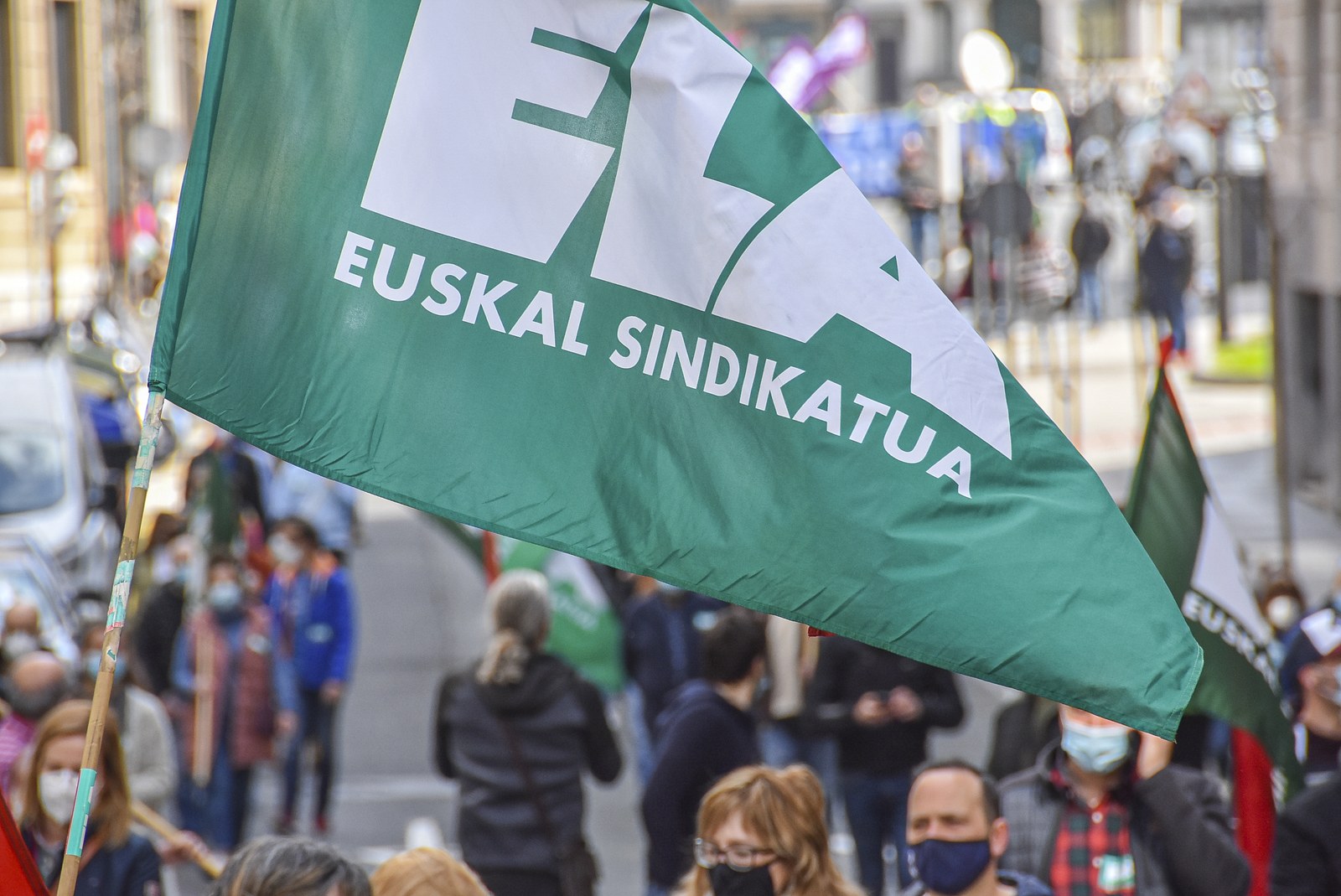 Greba Kutxaren ordainsariak igo ditu ELAk