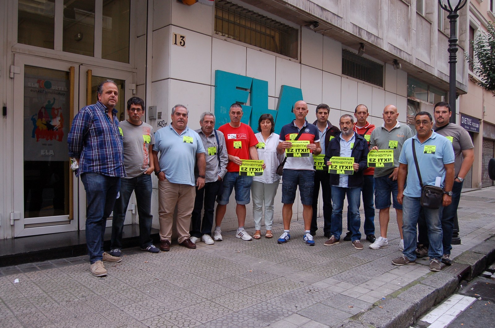 Greba mugagabea eta mobilizazioak Arkema Quimican, lanpostuen defentsan