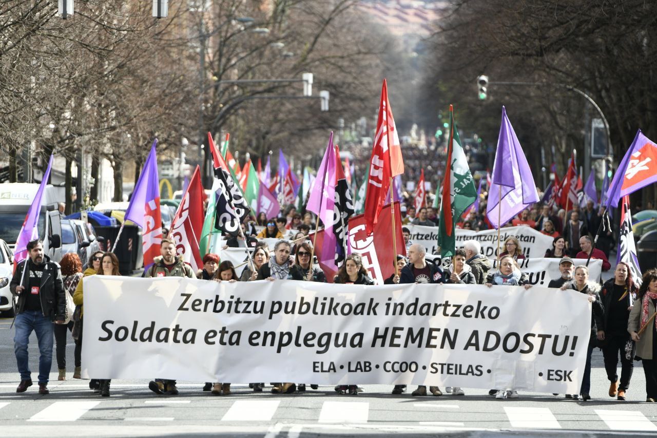 Grebaren arrakasta ikusita, Eusko Jaurlaritza eta erakundeak zerbitzu publikoak indartzera behartuta daude