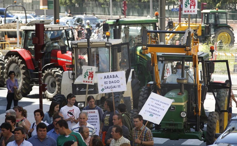 Hitzarmena berritzeko akordioa UAGAn