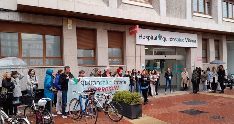 Jarraipen zabala izan dute Gasteizko Quiron Salud ospitale pribatuko 3 greba egunek