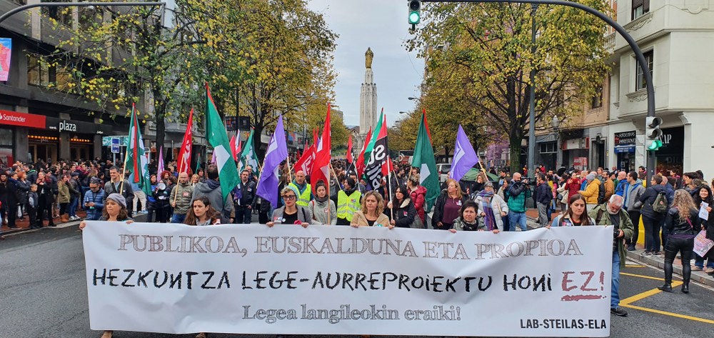 Jarraipen zabala izaten ari dira EAEko Hezkuntza Publikoaren aldeko greba eta mobilizazioak