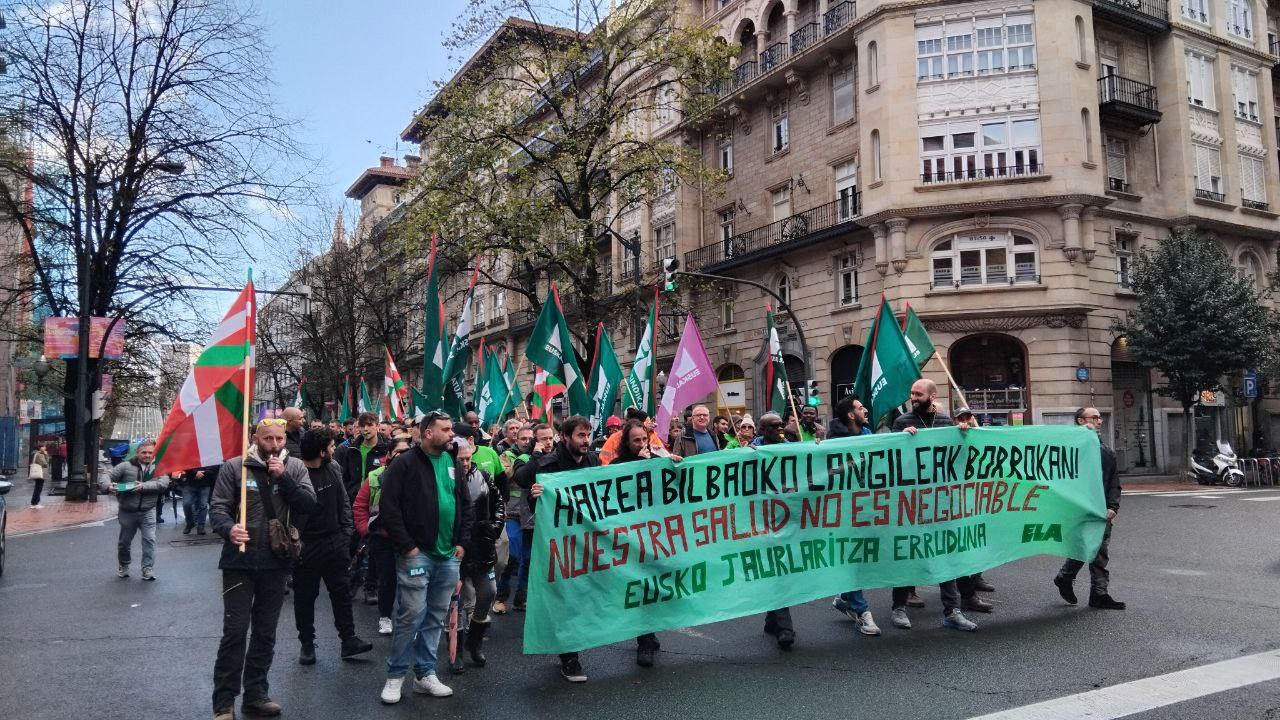 Jarraipen zabala zerbitzu publikoetara, hezkuntzara eta beste sektoreetara hedatu da