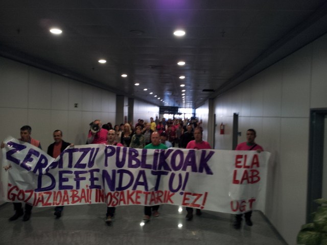 Jaurlaritzak Administrazio Orokorreko Arloko Mahaia negoziazio itxura emateko erabili nahi du