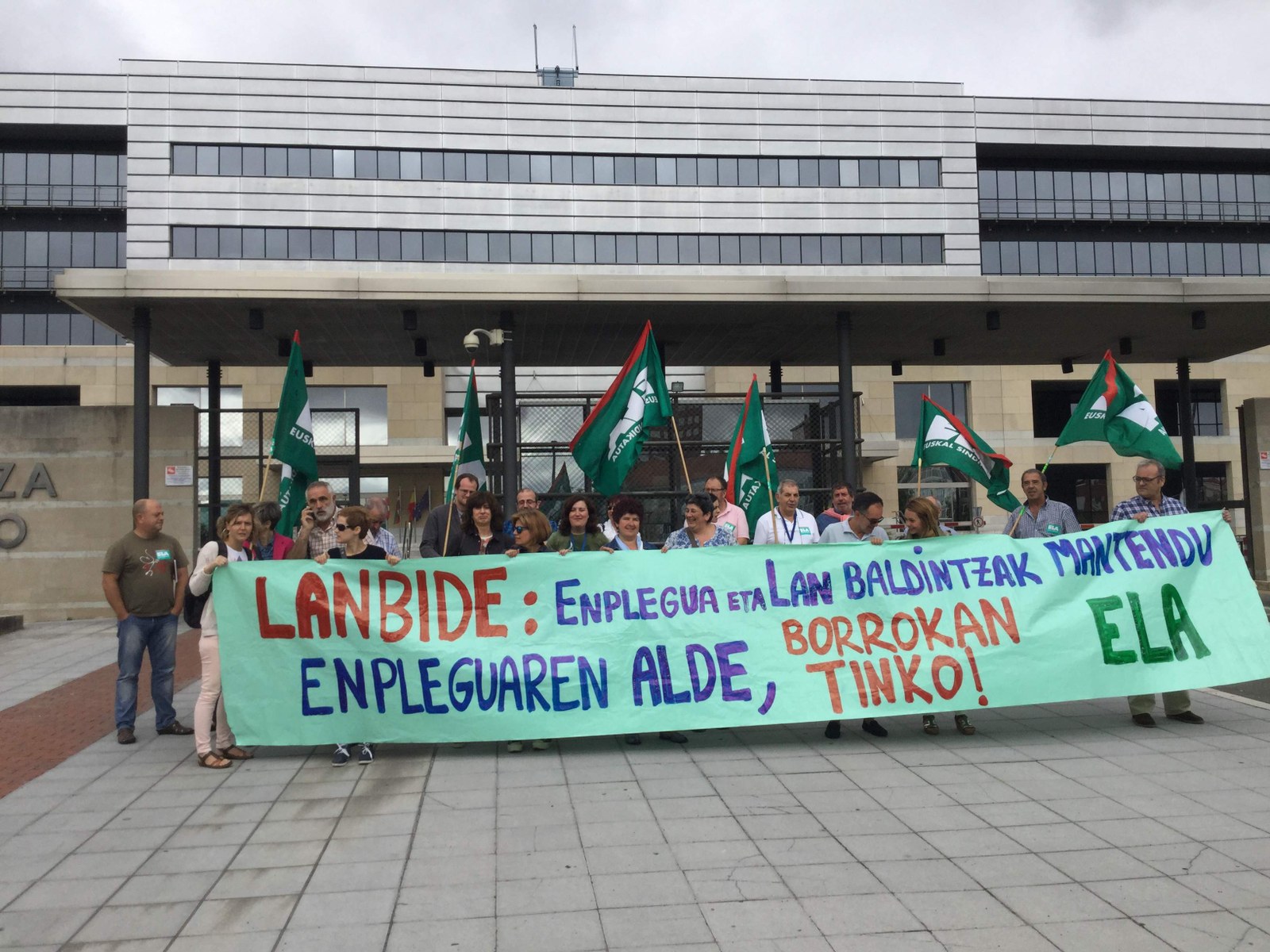 Jaurlaritzak Lanbiderako proposatu duen aurre akordioa onartezina da