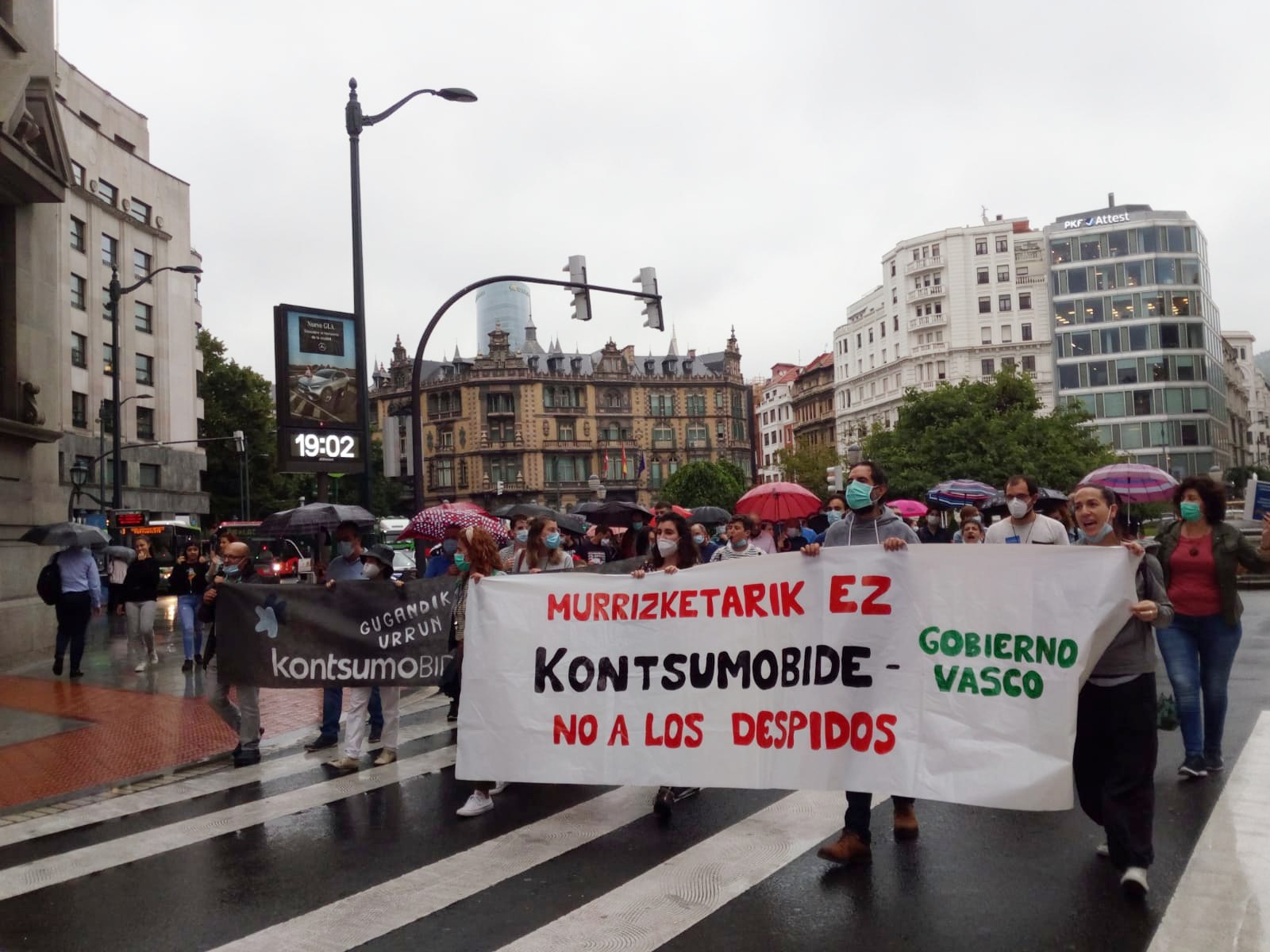 Kontsumobideko langileen manifestazioa kaleratzeen aurka irailaren 24an, Bilbon Kontsumobideko langileen manifestazioa kaleratzeen aurka irailaren 24an, Bilbon