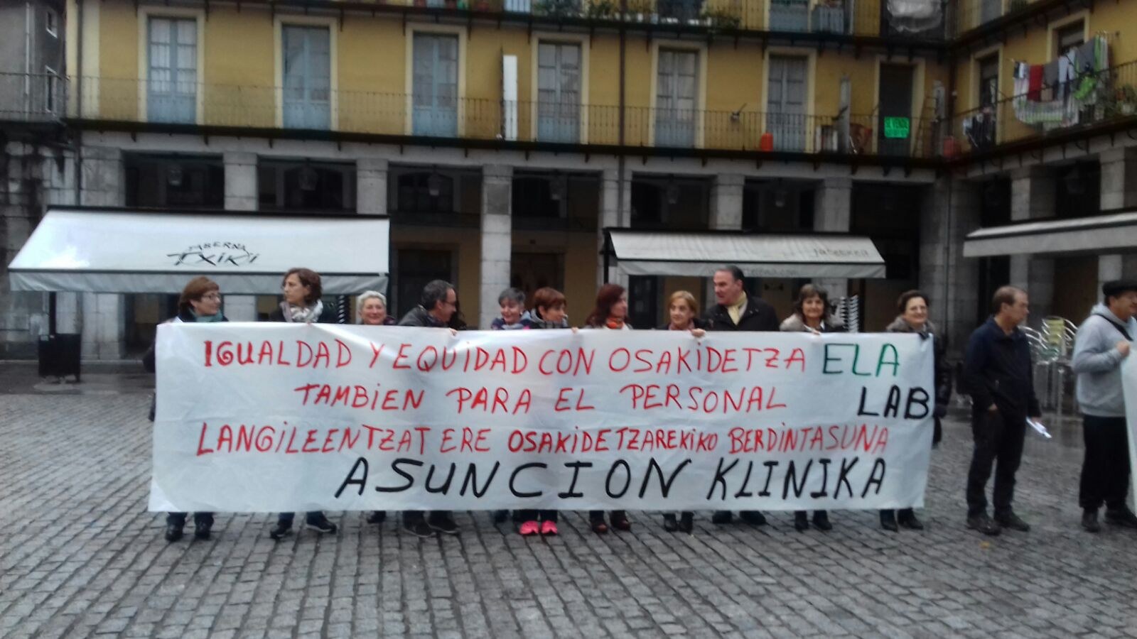 La Asunción Klinikan sei urte daramate hitzarmena berritu gabe