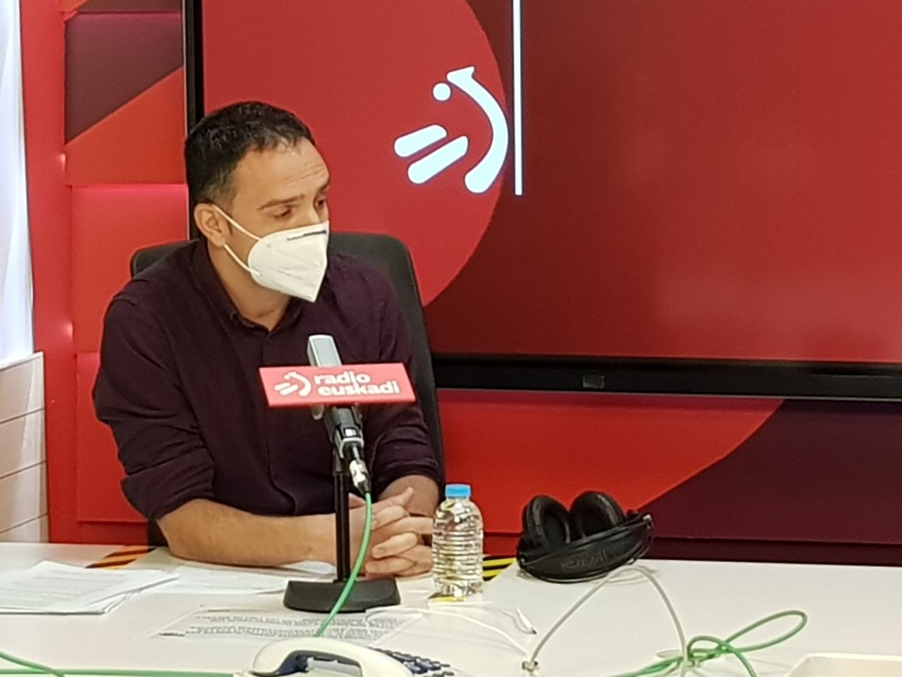 Lakuntza: "Urkullu Lehendakariak ez ditu gehien dutenak gogaitu nahi"