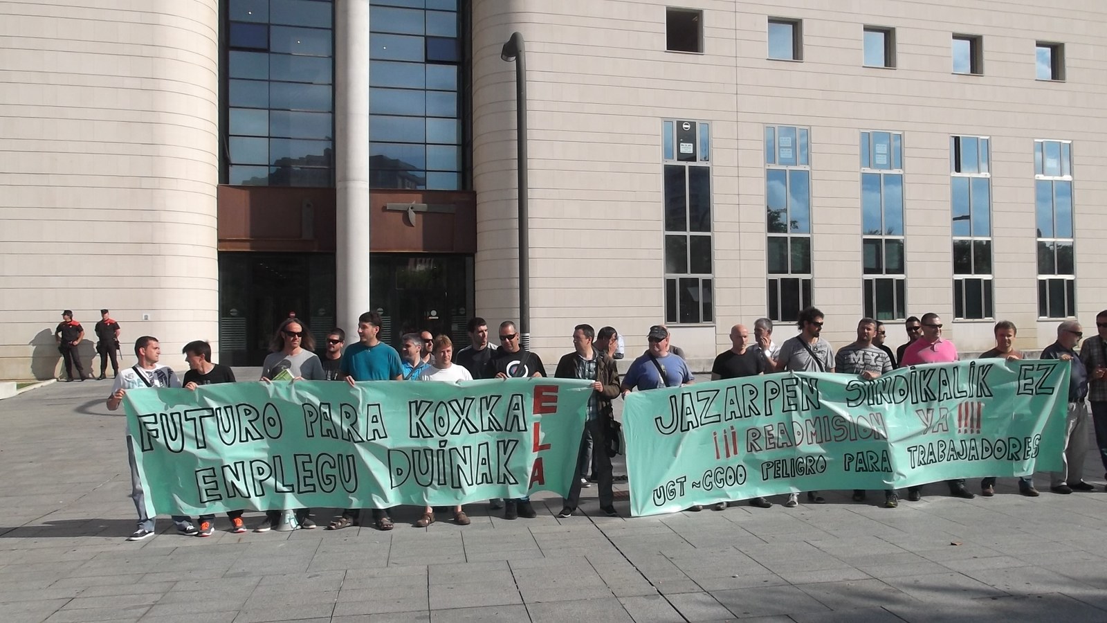 Lan Arloko Auzitegiak Koxka behartu egin du berehala ELAko afiliatu diren 24 langile berronartzera