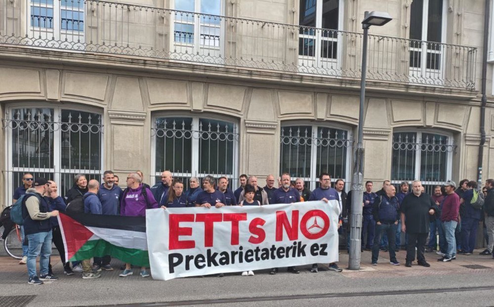 Langileek salatu dute Mercedesek dirulaguntzak erabiltzen dituela baldintzak prekarizatzeko