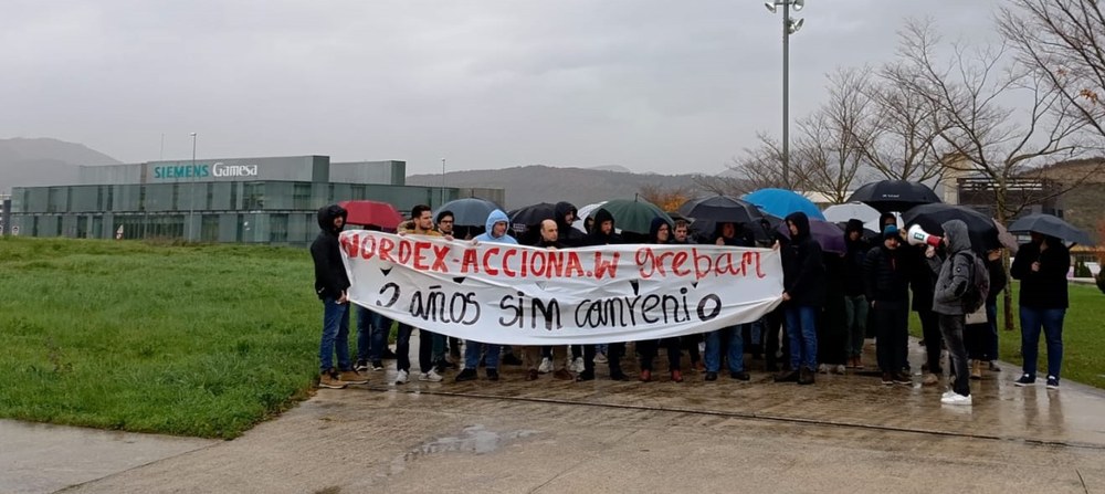 Lanuzteak egingo dituzte aste honetan zehar hitzarmenaren negoziazian aurrera egiteko