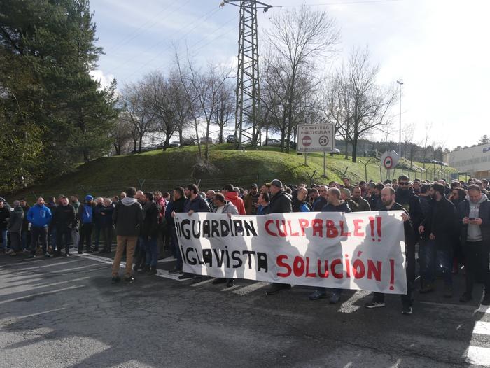 Laudioko Autoglass-Glavista enpresaren egoera iluna eta Zuzendaritzaren isiltasuna salatzeko manifestazioa deitu du ELAk gaur arratsalderako