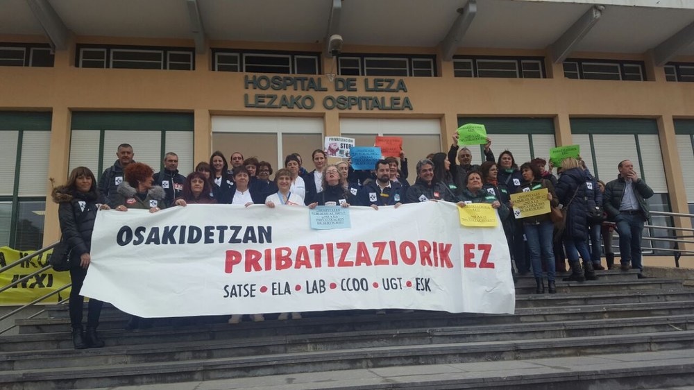 Lezako Ospitalean elkarretaratzea pribatizazioa salatzeko