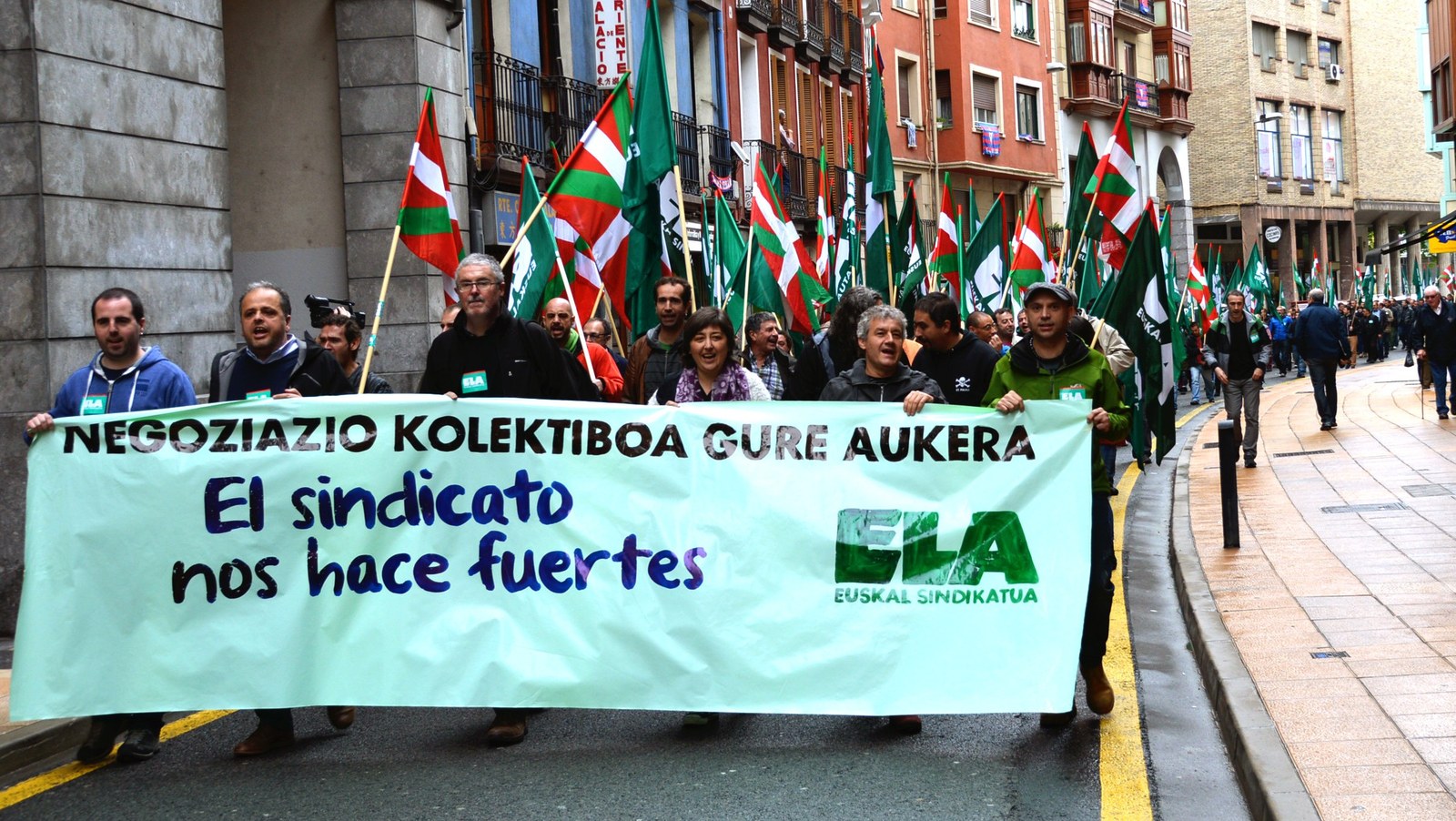 "Madrilgo negoziazio kolektiboko akordioaren helburua langileak desmobilizatzea da"