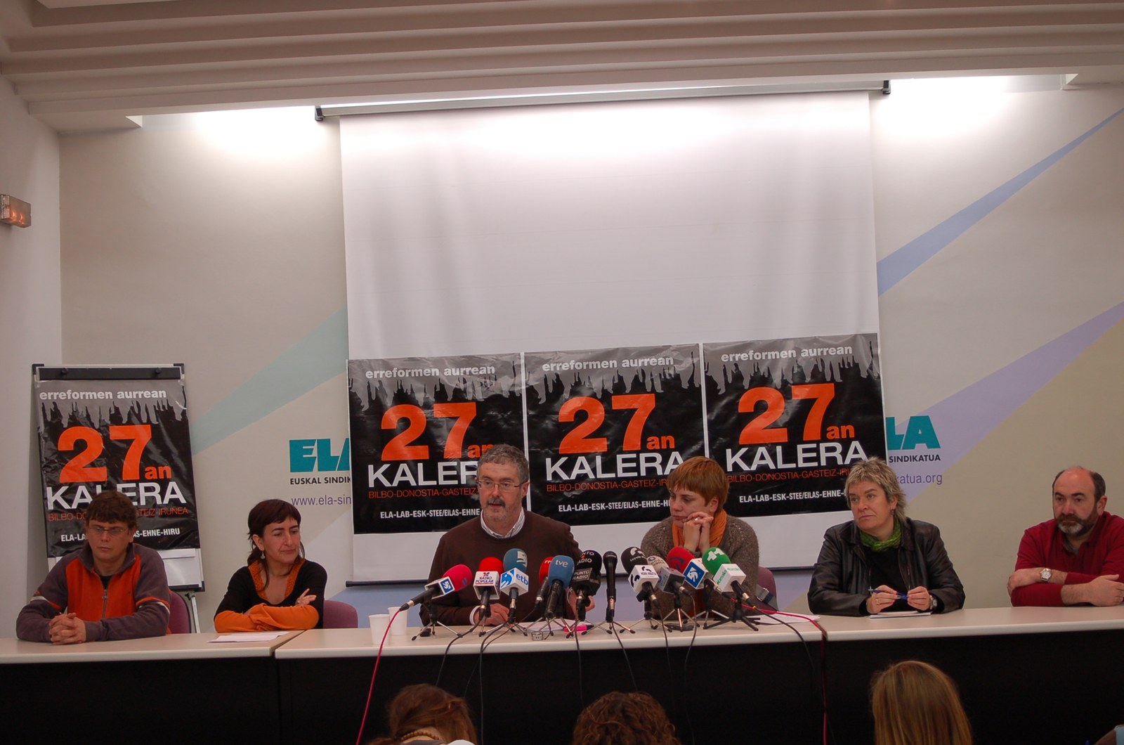 Martxoaren 27an kalera ateratzeko deialdia egin du gehiengo sindikalak