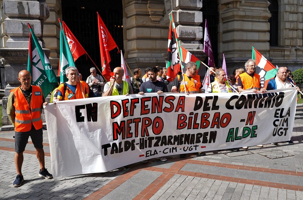 Metro Bilbaoko goizeko lanuzteak eragin nabaria izan du zerbitzuan