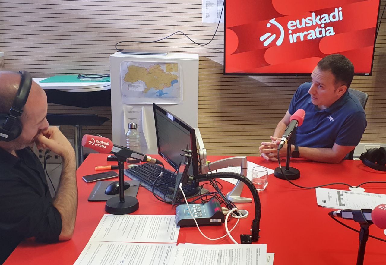Mitxel Lakuntza: “EAJk eta PSEk eredu korporatiboa elikatu dute Ertzaintzan eta horren emaitza ikusten ari gara” Mitxel Lakuntza: “EAJk eta PSEk eredu korporatiboa elikatu dute Ertzaintzan eta horren emaitza ikusten ari gara”